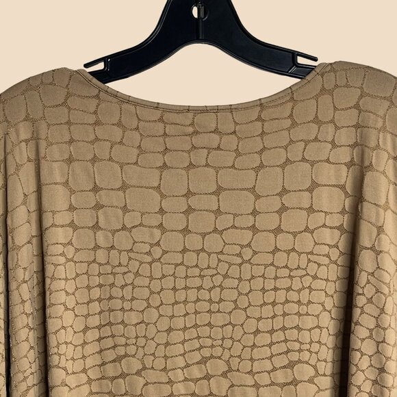 Talbots Top Womens 2X Gold Animal Print Cap Sleeve Boat Neck Long‎ Sleeve Nylon - Picture 4 of 9